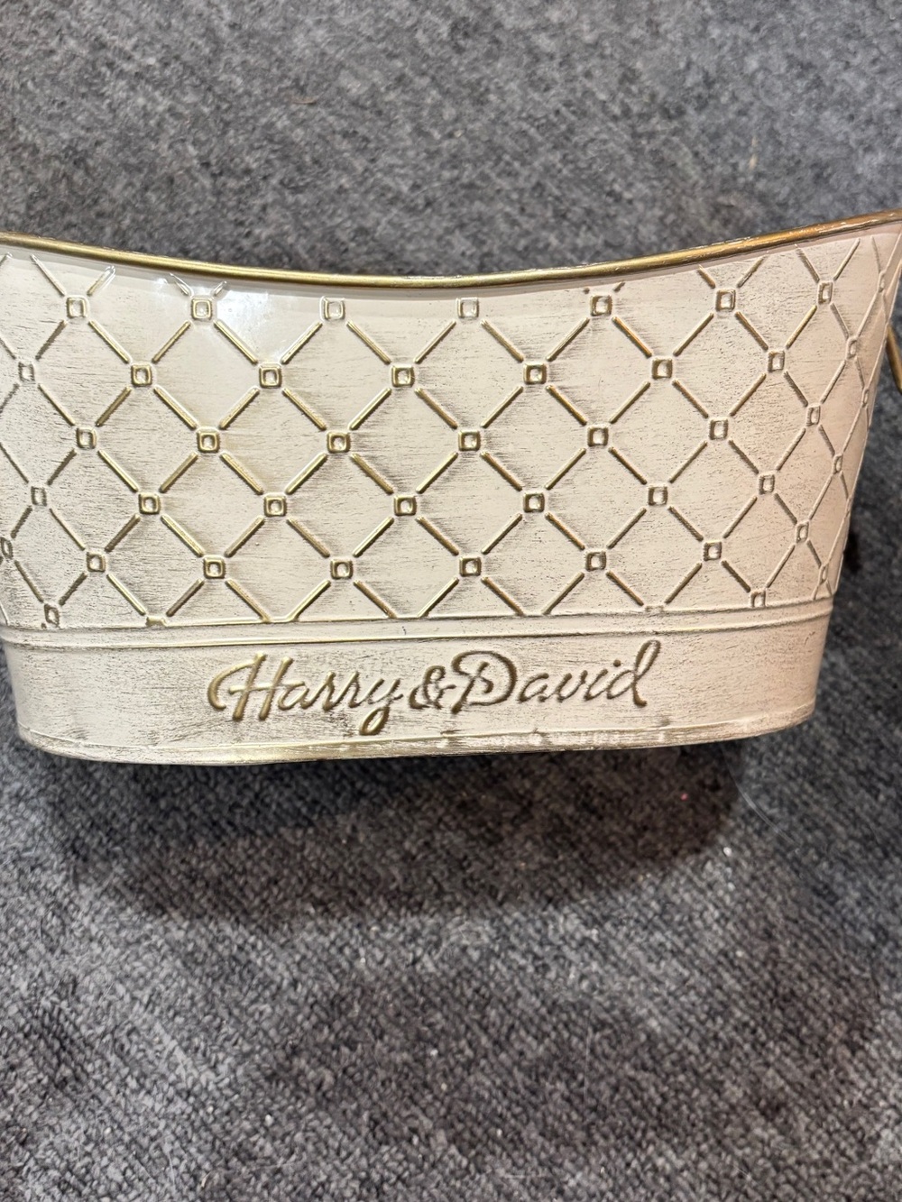 Harry & David Cream and Gold lattice quilt Metal Basket
